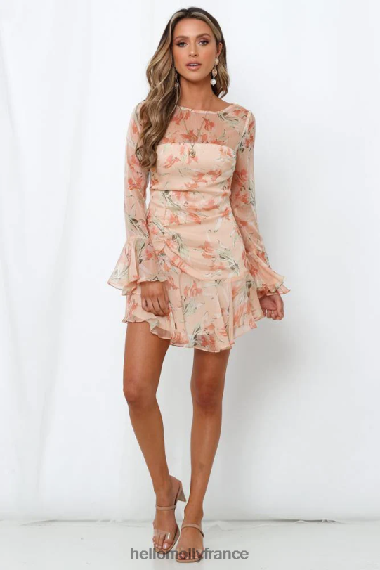 Hello Molly mur de célébrité robe nue vêtements 40222H7532